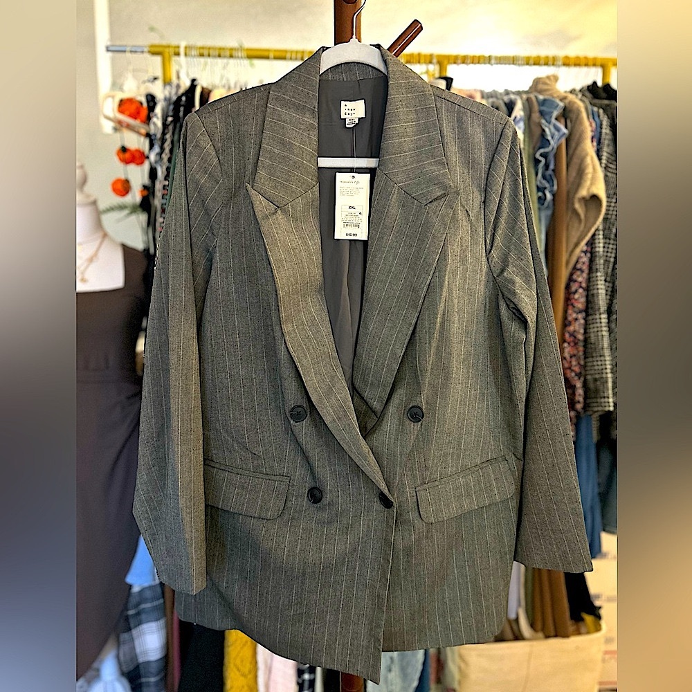 A NEW DAY PINSTRIPED BLAZER